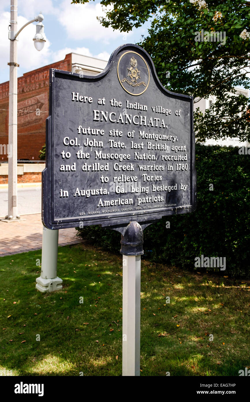 Placca Histoicr sottolineando il sito del villaggio indiano Encanchata, il futuro Montgomery in Alabama Foto Stock