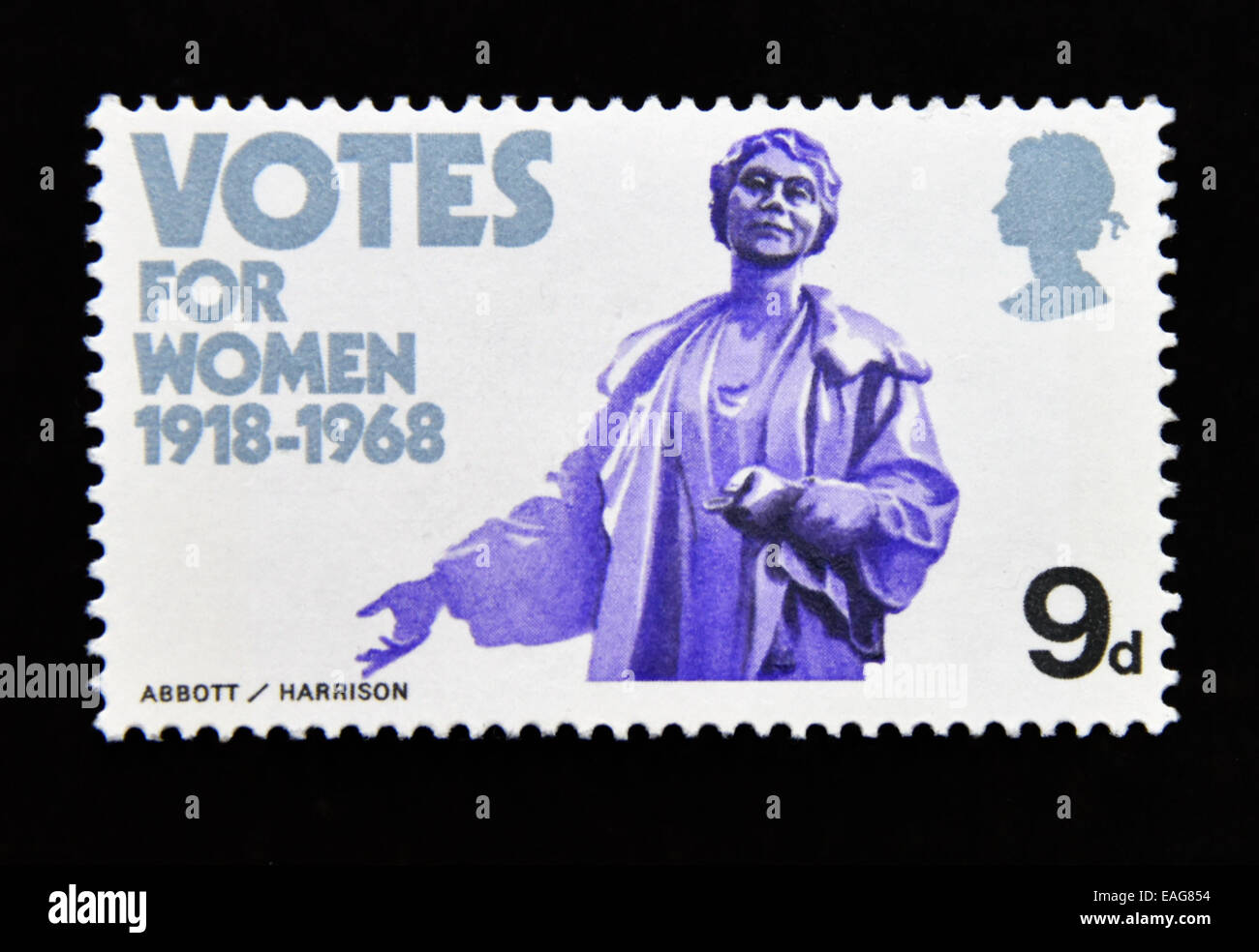 Francobollo. La Gran Bretagna. La regina Elisabetta II. British anniversari. Voti per le donne 1918-1968. 9d. Foto Stock