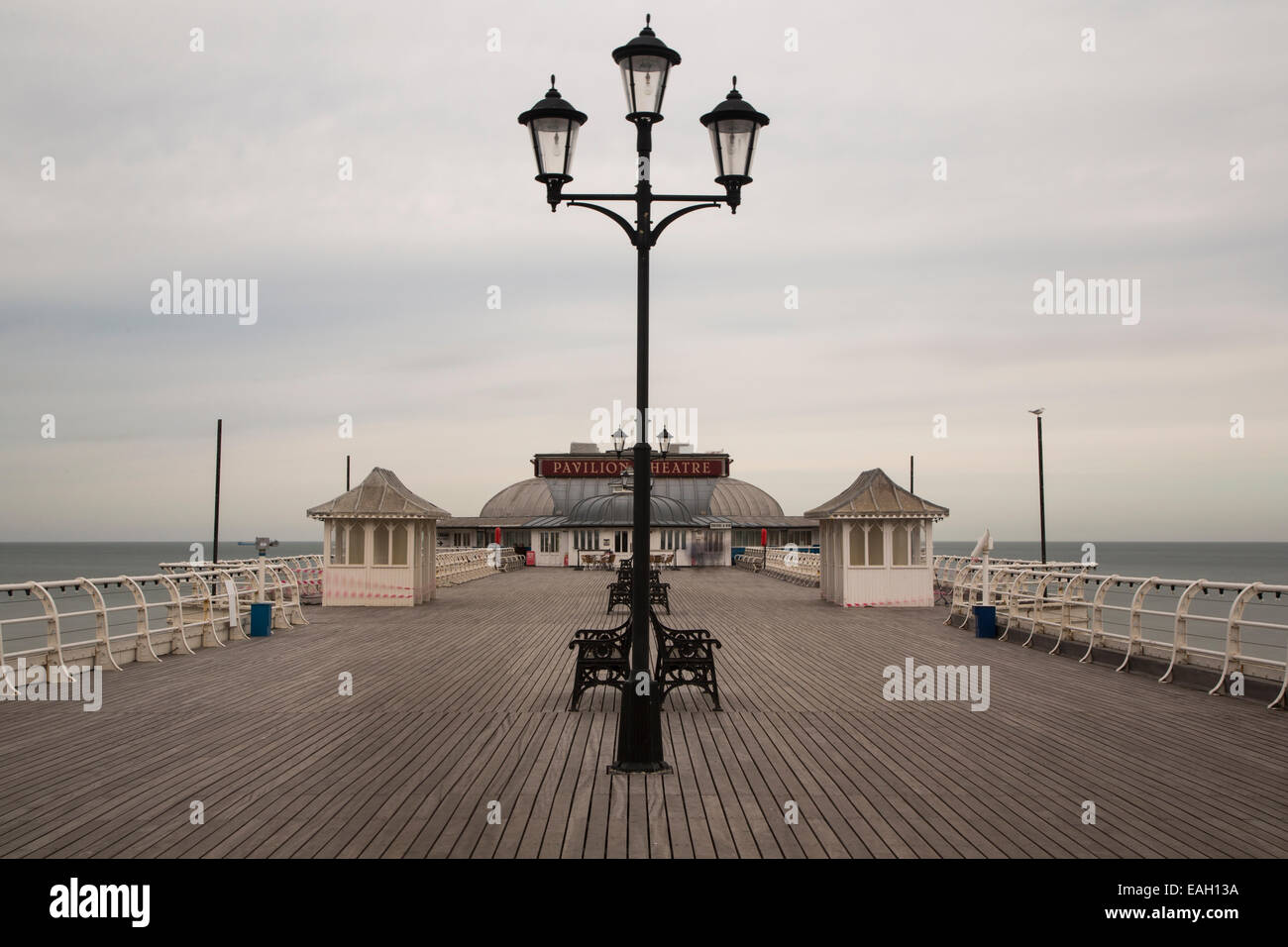 Cromer Pier, Norfolk, Regno Unito, costruito 1902. Un grado ll elencato la costruzione. Foto Stock