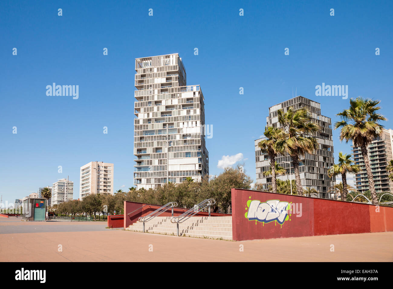 Poble Nou quartiere vicino a spiaggia di Bogatell, Barcellona, Spagna Foto Stock