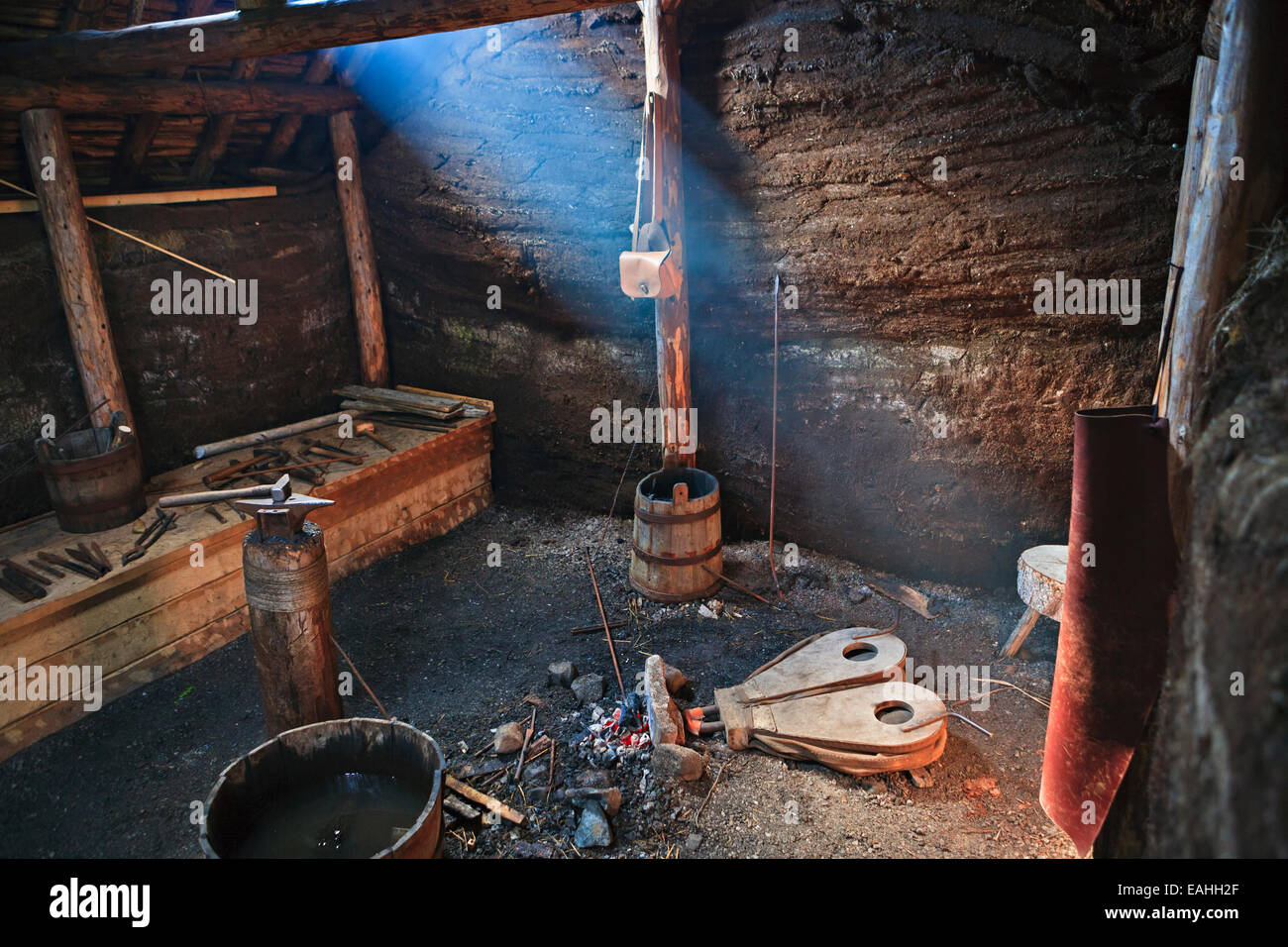 Interno, capanna a L'Anse aux Meadows e sito Patrimonio Mondiale dell'UNESCO, la penisola a nord, Terranova Terranova e Labrador, può Foto Stock