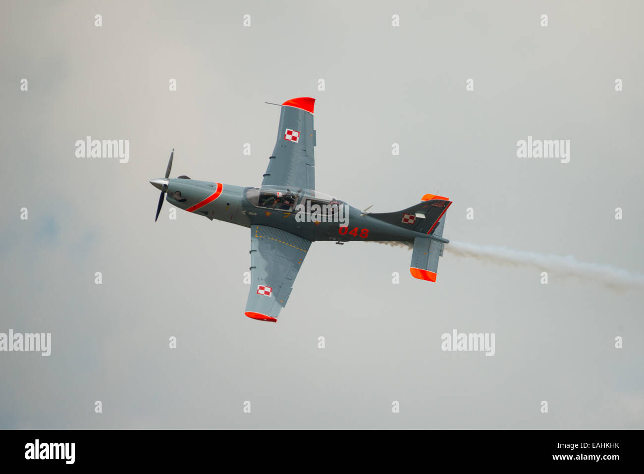 Fairford, Regno Unito - 12 Luglio 2014: Un Pilatus PC-21 visualizzazione degli aeromobili presso il Royal International Air Tattoo. Foto Stock