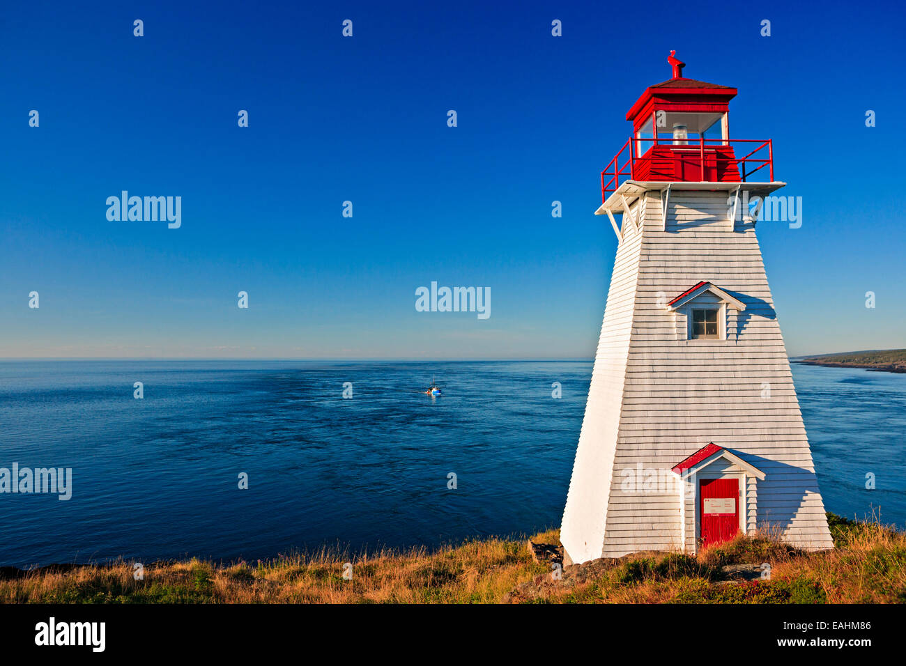 Di cinghiale Ligthhouse testa a Long Island, Baia di Fundy, Digby collo e isole Scenic Drive, Highway 217, Nova Scotia, Canada. Foto Stock