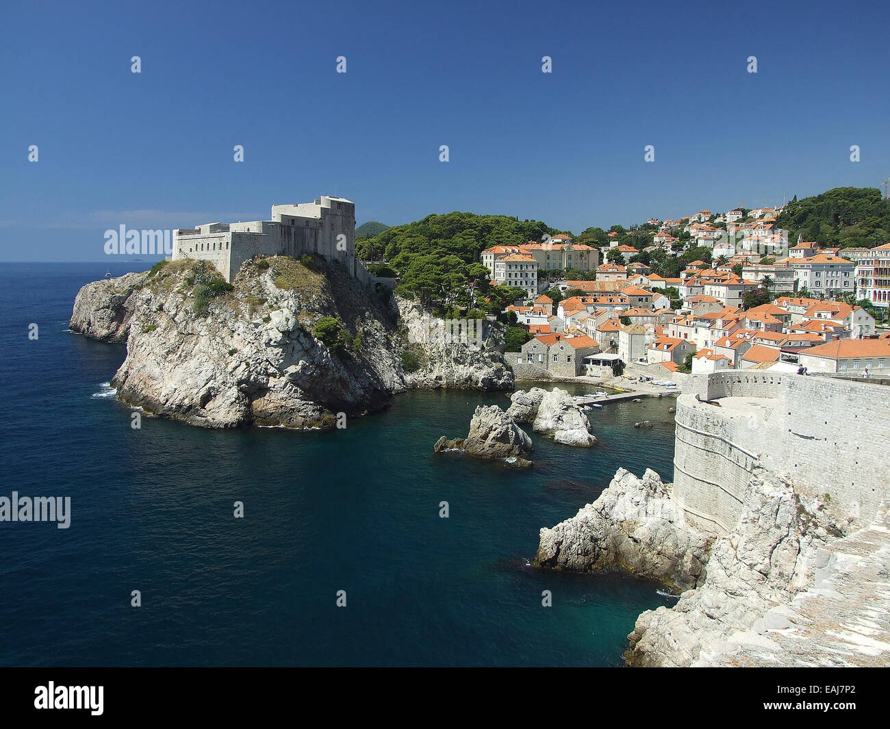 Costa della Croazia, la città europea di Dubrovnik in estate Foto Stock