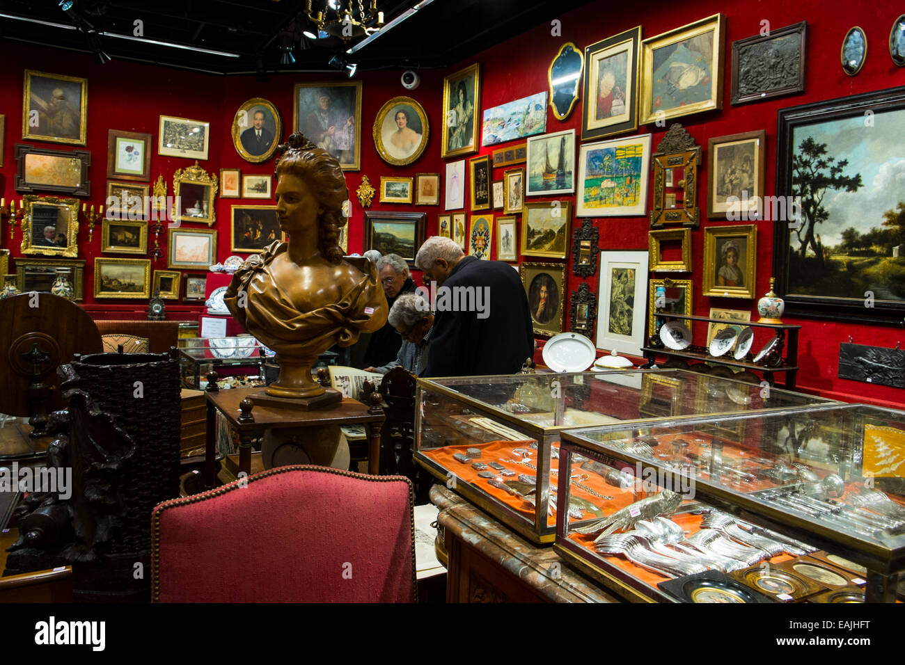 Asta di Parigi la visualizzazione di stanza all'hotel Drouot auction Foto Stock