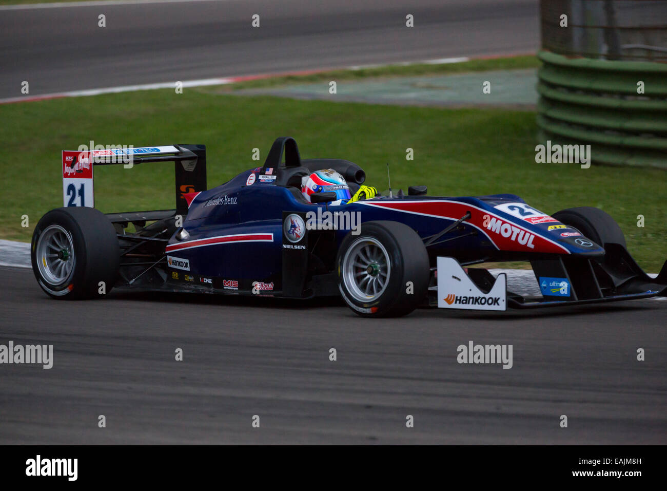 Imola, Italia - 11 Ottobre 2014: Dallara F312 - Mercedes del team West-Tec, pilotato da Serralles Felix (PRI) in azione durante il campionato FIA di Formula 3 del campionato europeo - gara di Imola a Enzo e Dino Ferrari sul circuito di Ottobre 11, 2014 a Imola, Italia. (Foto di Mauro dalla pozza) Foto Stock