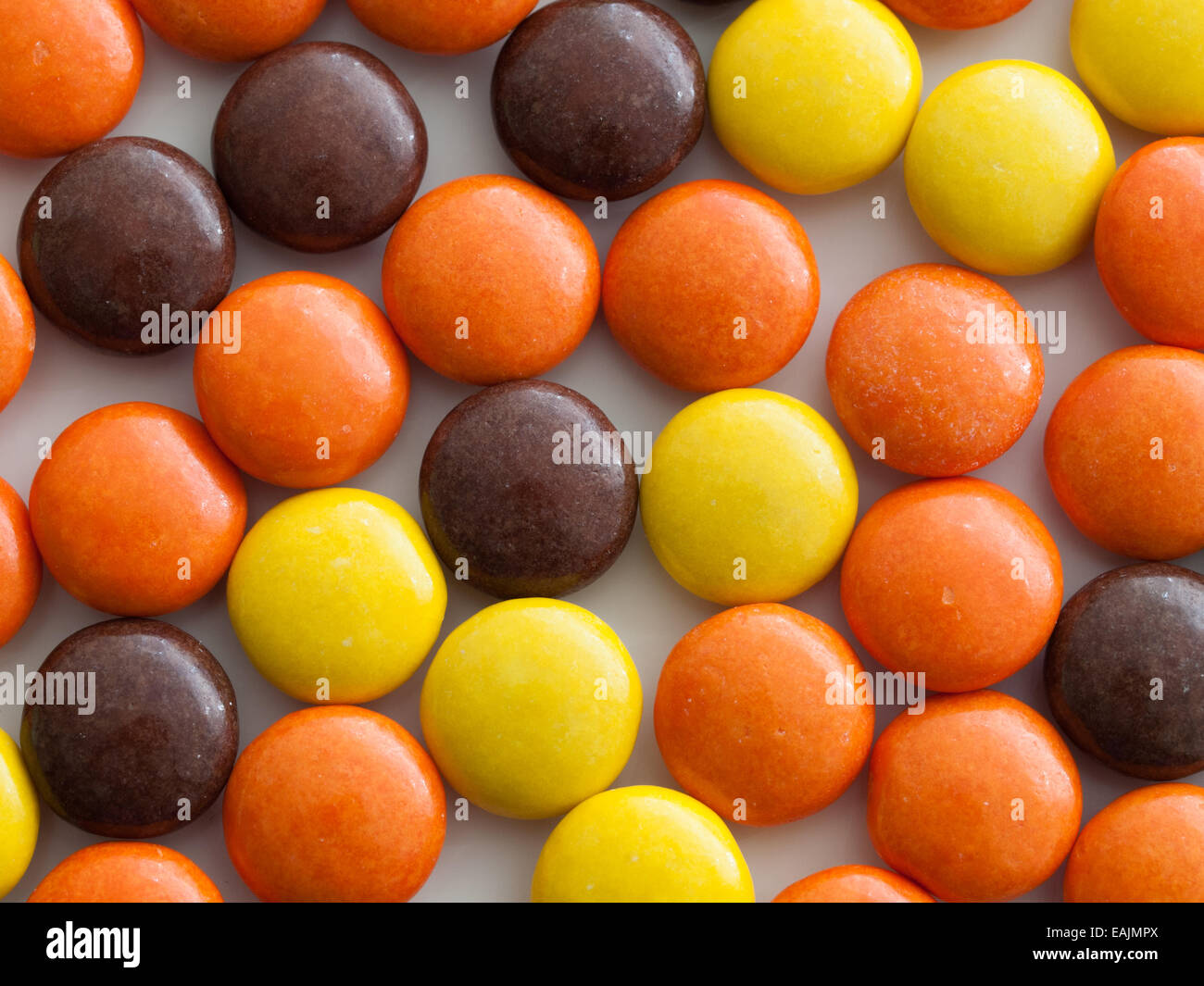 Un close-up di Reese's pezzi burro di arachidi candy. Fabbricato da Hershey Company. Foto Stock