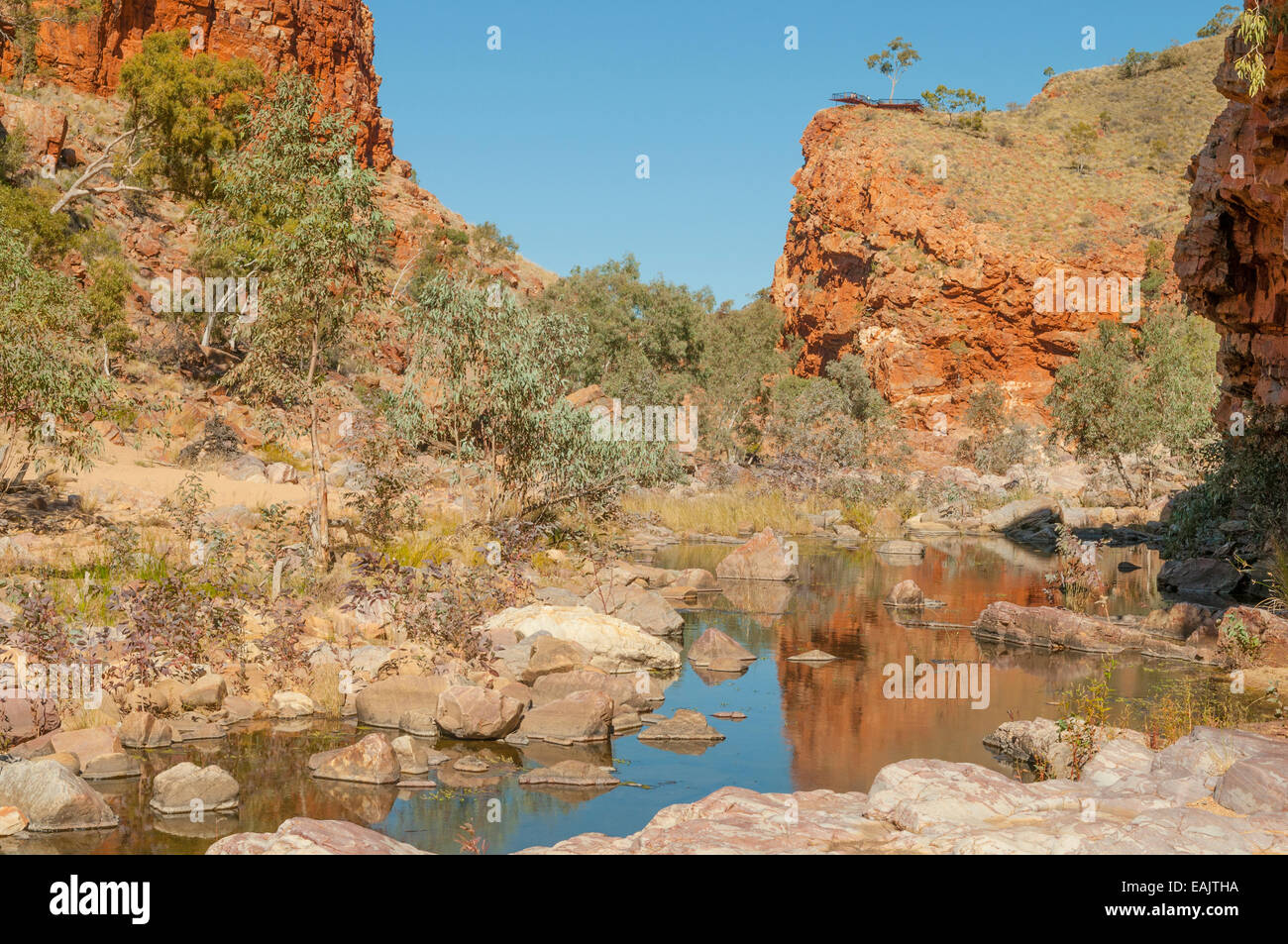 Waterhole in Ormiston Gorge, West MacDonnells, NT, Australia Foto Stock