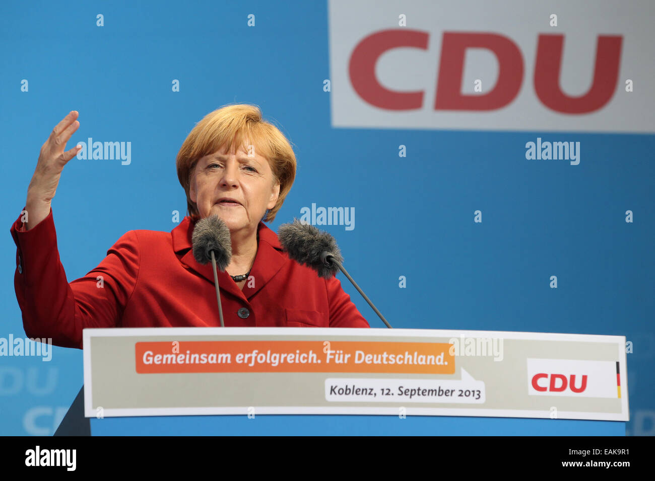 Il cancelliere tedesco Angela Merkel, CDU, parlando in un rally della campagna per le elezioni parlamentari, Coblenza Foto Stock