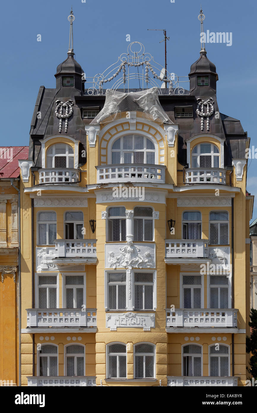 Hotel Mercur con intonaco ornamentali, Mariánské Lázně, Regione di Karlovy Vary, Bohemia Repubblica Ceca Foto Stock