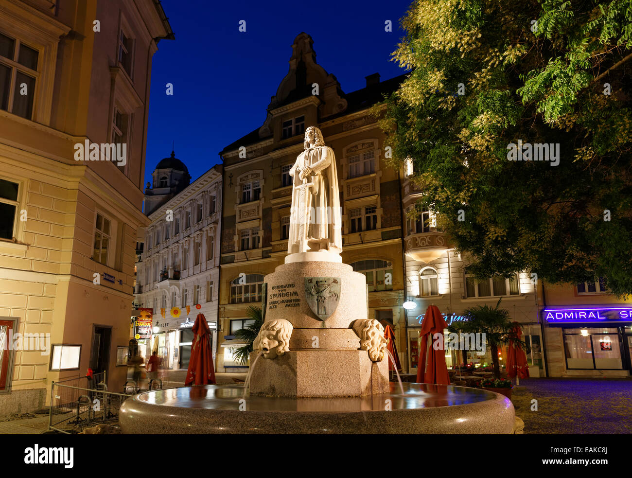 Monumento al fondatore della città Bernard von Spanheim, Klagenfurt, Carinzia, Austria Foto Stock