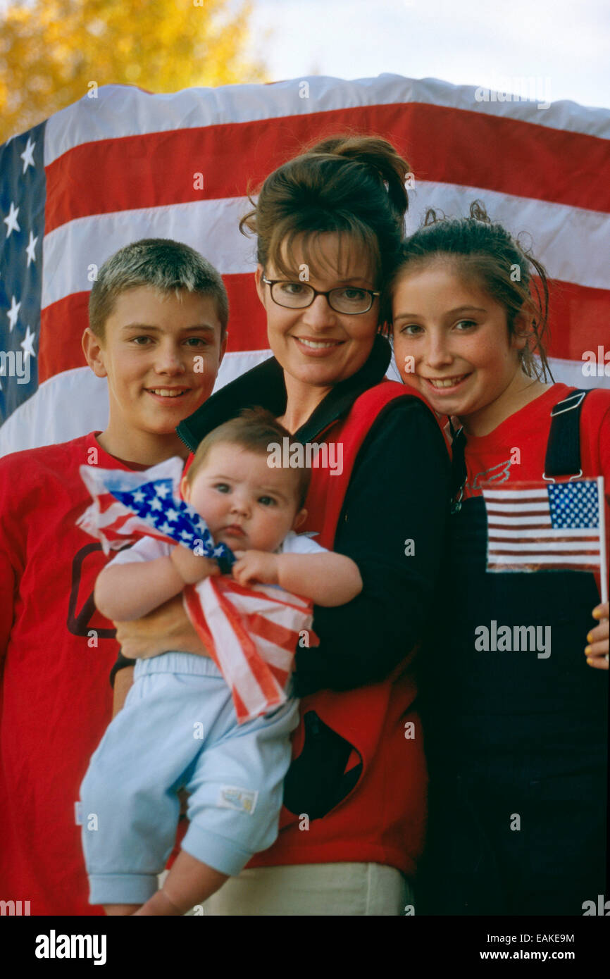 Sindaco di Wasilla Sarah Palin con i suoi bambini via, Bristol e Piper 2001 Foto Stock