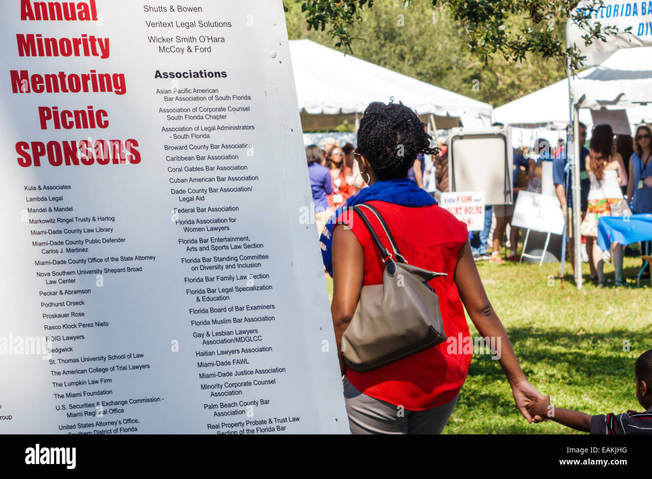 Miami Florida,Hialeah,Amelia Earhart Park,Kozyak Annual Minority Mentoring picnic,networking,lavoro,studi legali,giudici,avvocati,studenti di legge,bar bar assoc Foto Stock