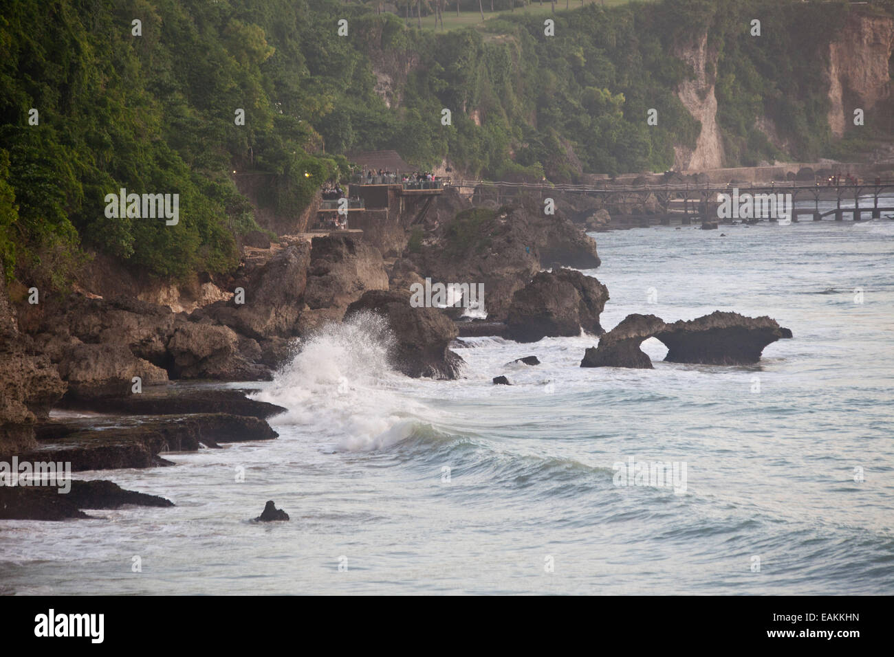 Spiaggia rocciosa, Bali Foto Stock