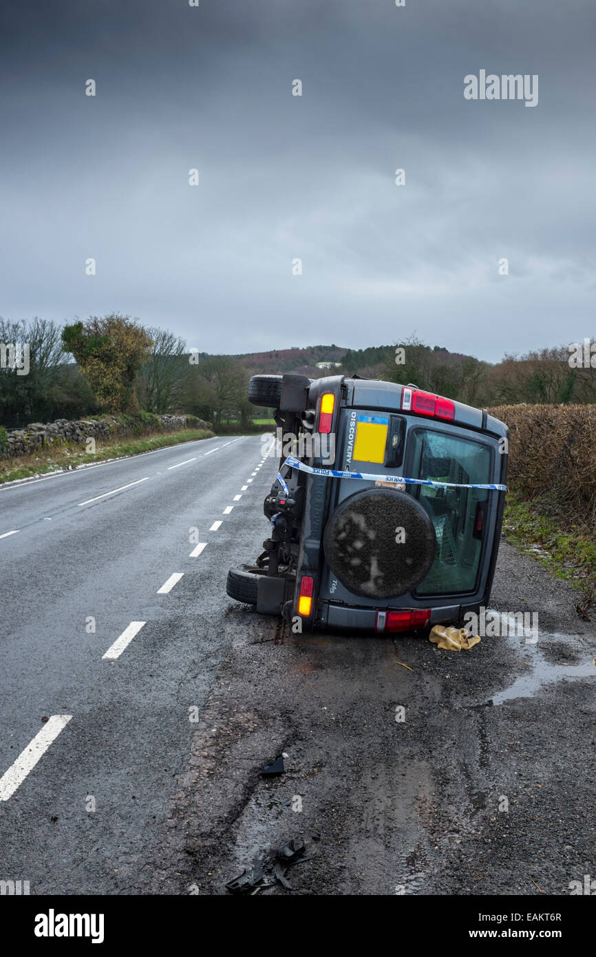 Rovesciato Landrover Discovery 4x4. Foto Stock