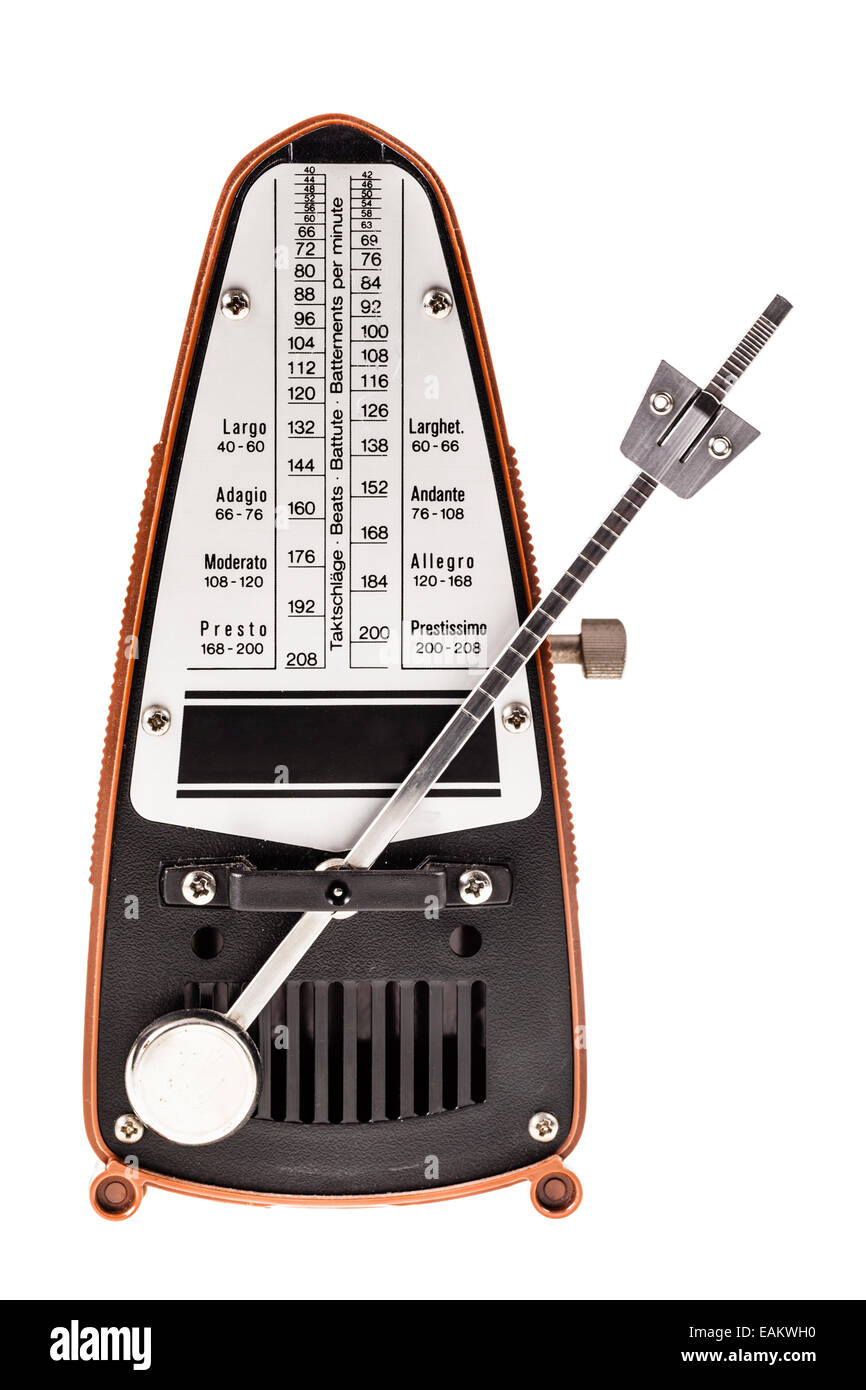Un piccolo metronomo isolate su uno sfondo bianco Foto Stock