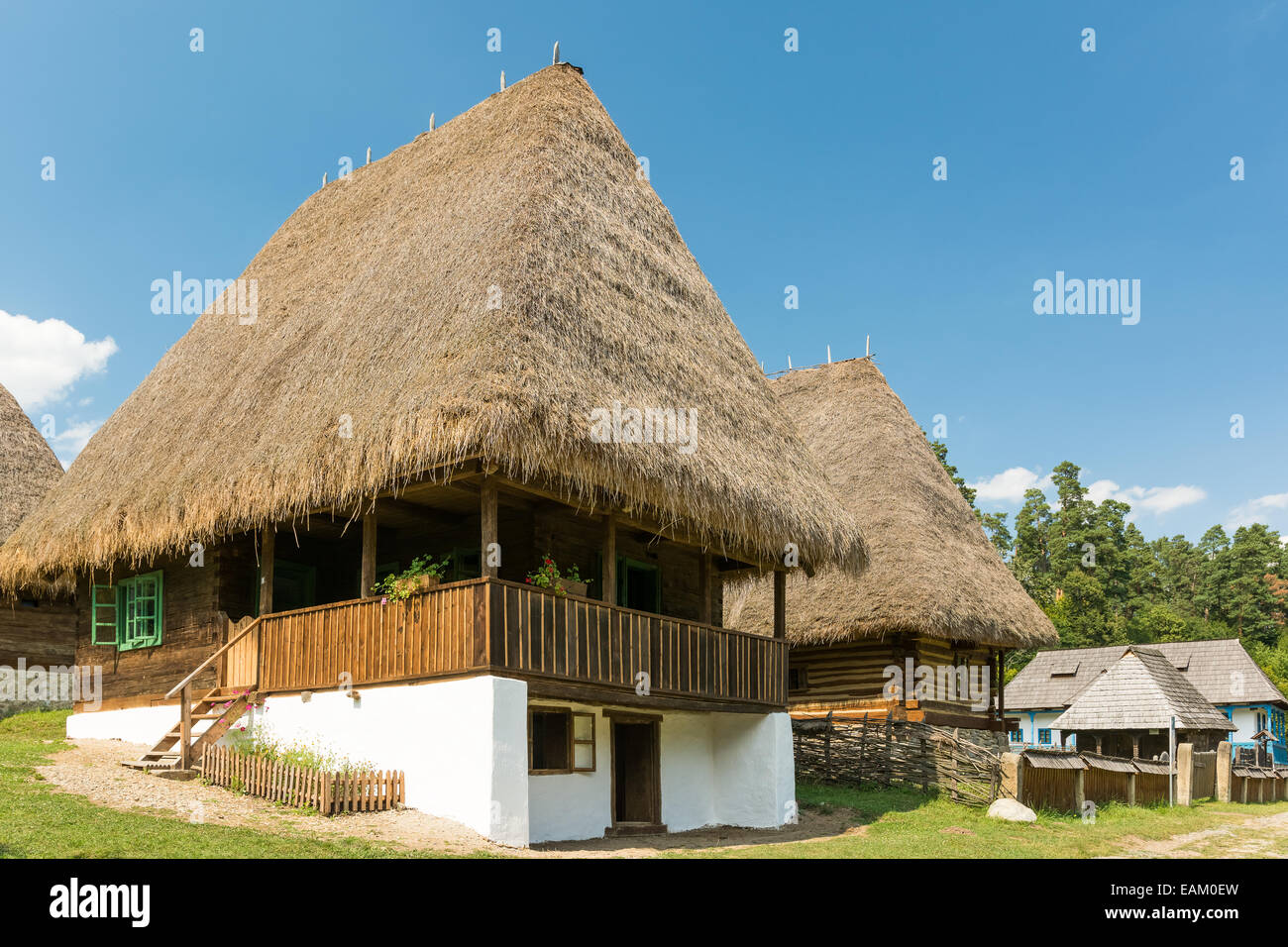 Tradizionale rumena Casa di villaggio Foto Stock