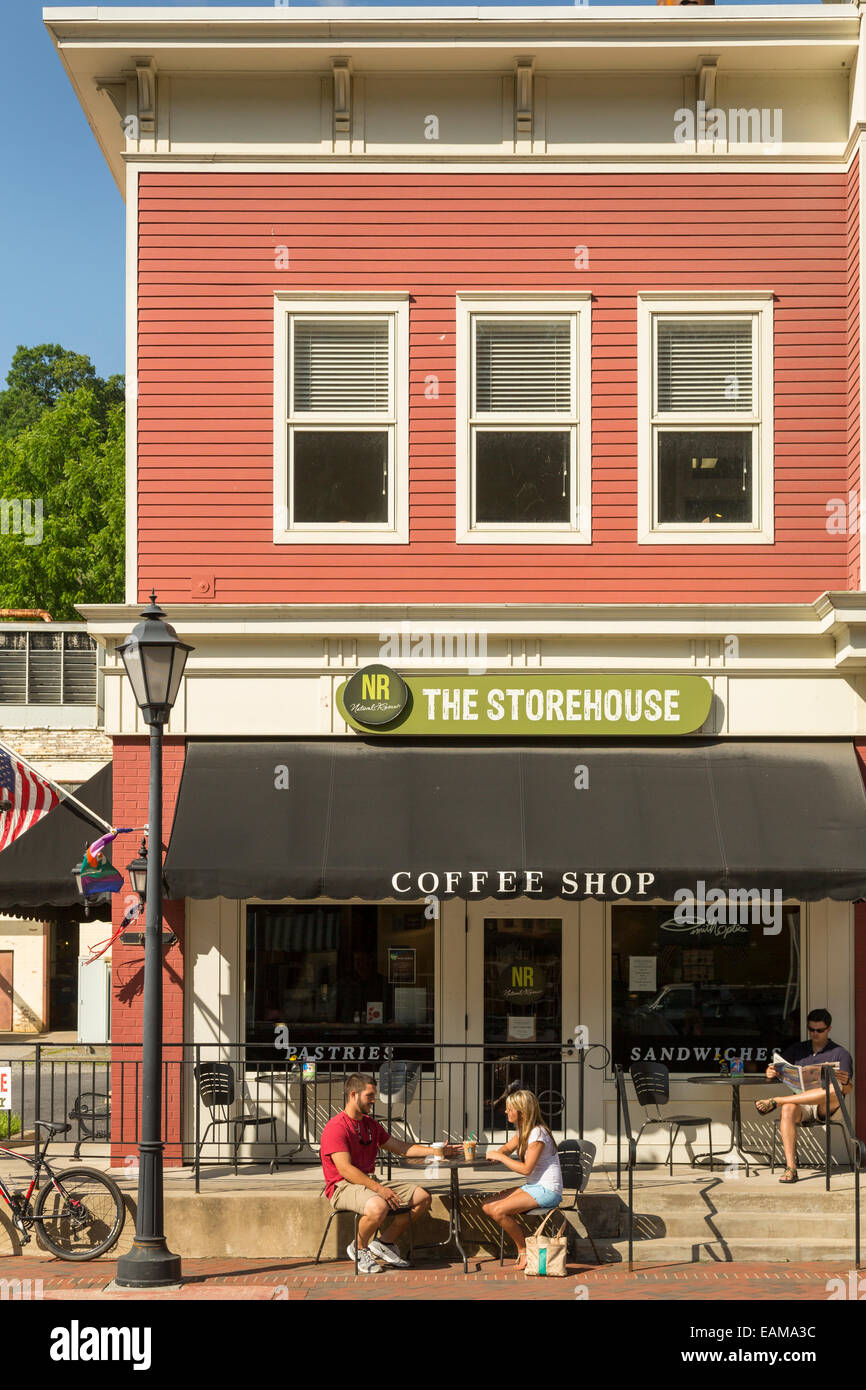 Downtown Hot Springs, bagno County, Virginia, Stati Uniti d'America home della storica Homestead Resort Foto Stock