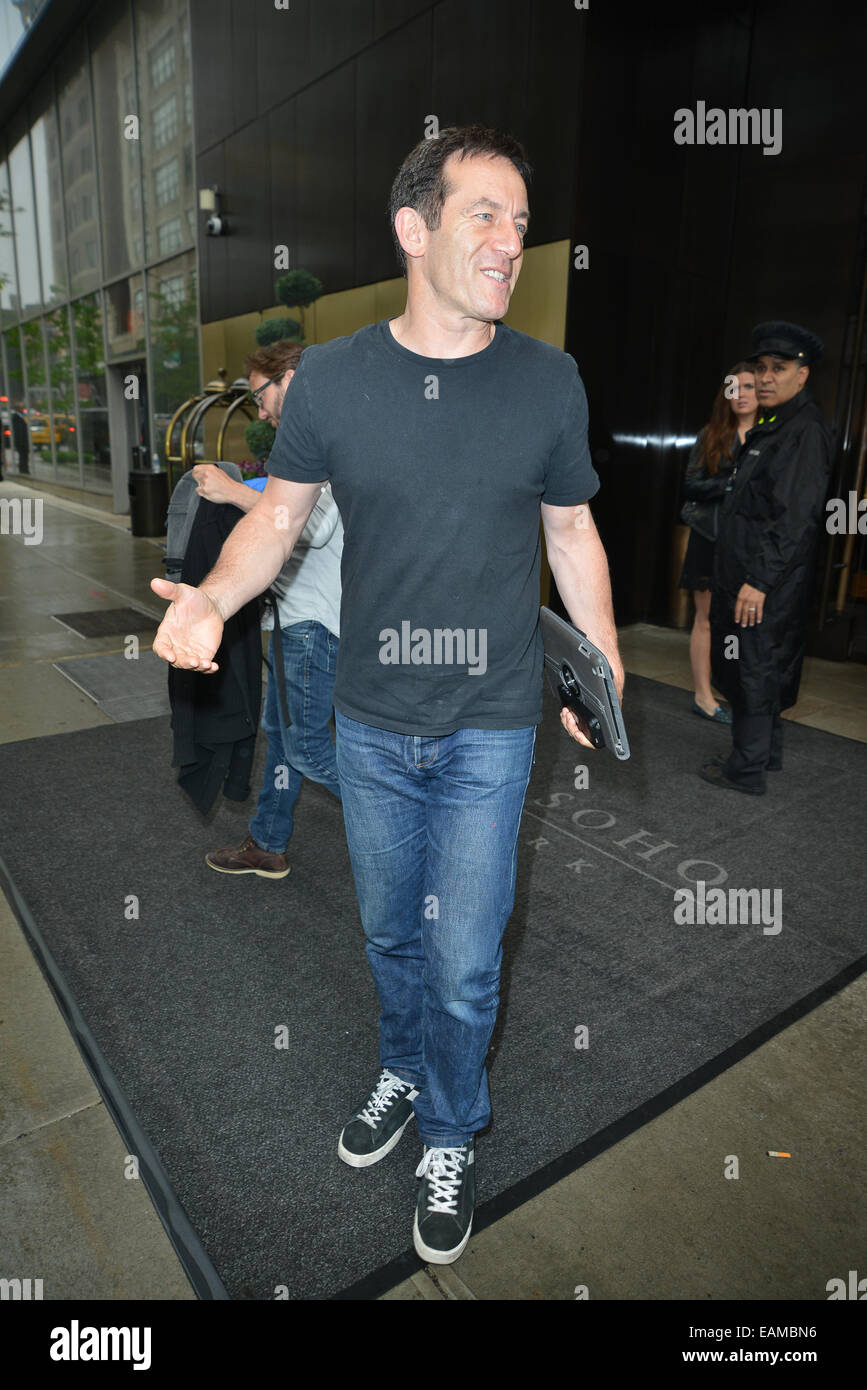 New York Candids dotate: Jason Issacs dove: Manhattan, New York, Stati Uniti quando: 15 Maggio 2014 Foto Stock