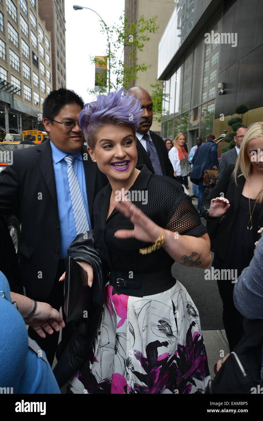 New York Candids dotate: Kelly Osborne dove: Manhattan, New York, Stati Uniti quando: 15 Maggio 2014 Foto Stock