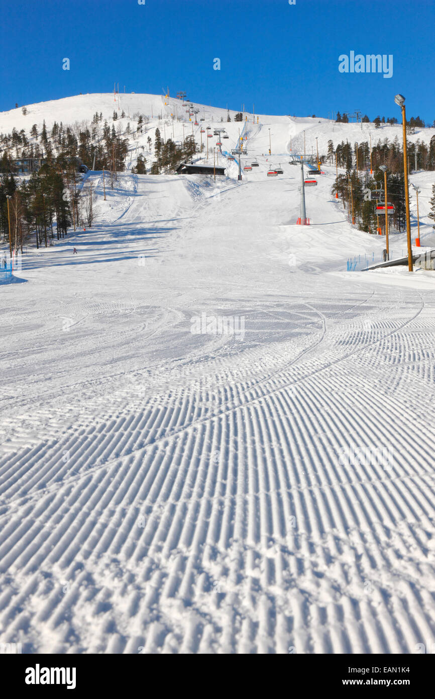 Finlandia, piste per lo sci di fondo su Pyhä, Lapponia Foto Stock