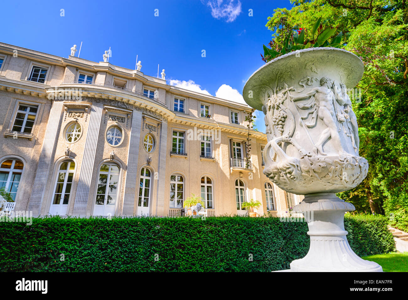 La casa di Wannsee. La villa è stata utilizzata da alti membri del partito nazista come un centro conferenze ed è ora un museo. Foto Stock