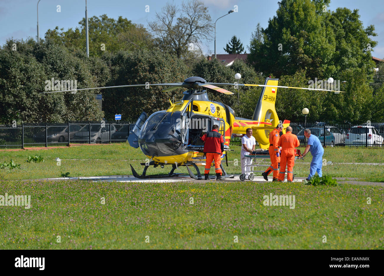Elicottero ambulanza portando un incidente all'ospedale di Lublin, Polonia Foto Stock