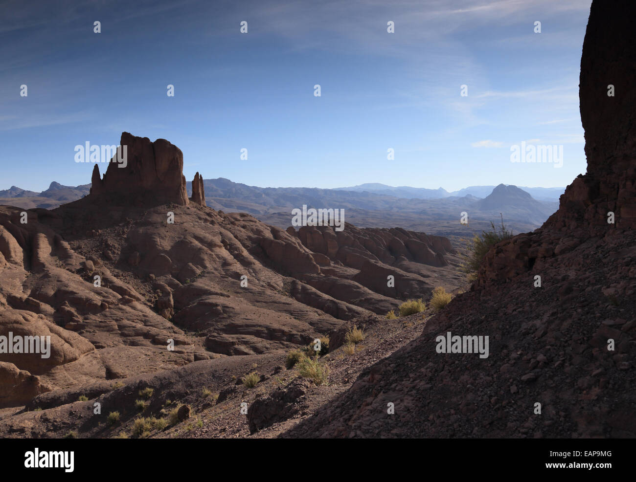 I due scogli di Bab'n'Ali in Marocco desertlike Jebel Sahro montagne Foto Stock