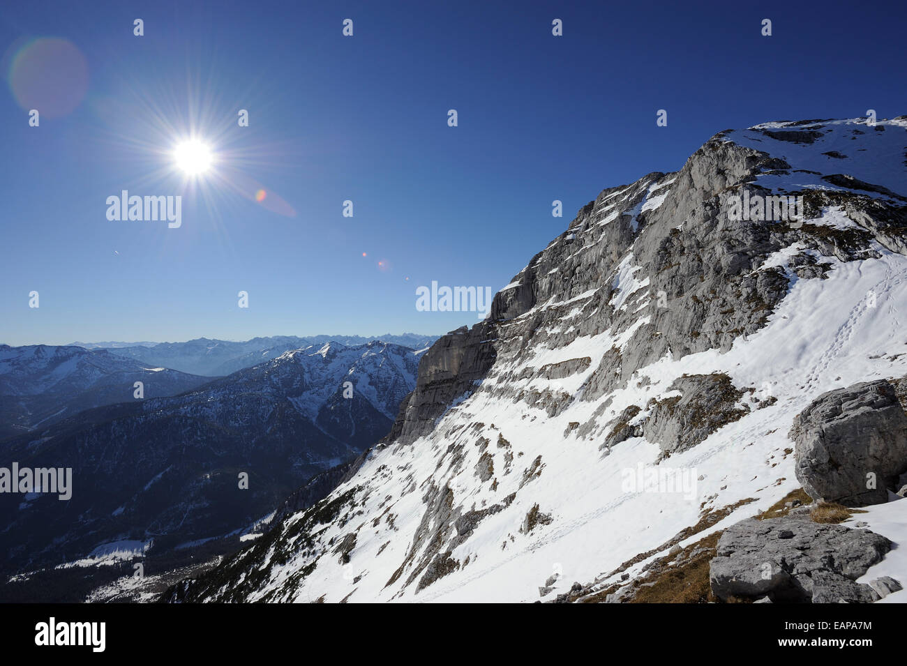Mountain Guffertspitze in sole diretto indietro luce, Austria Foto Stock