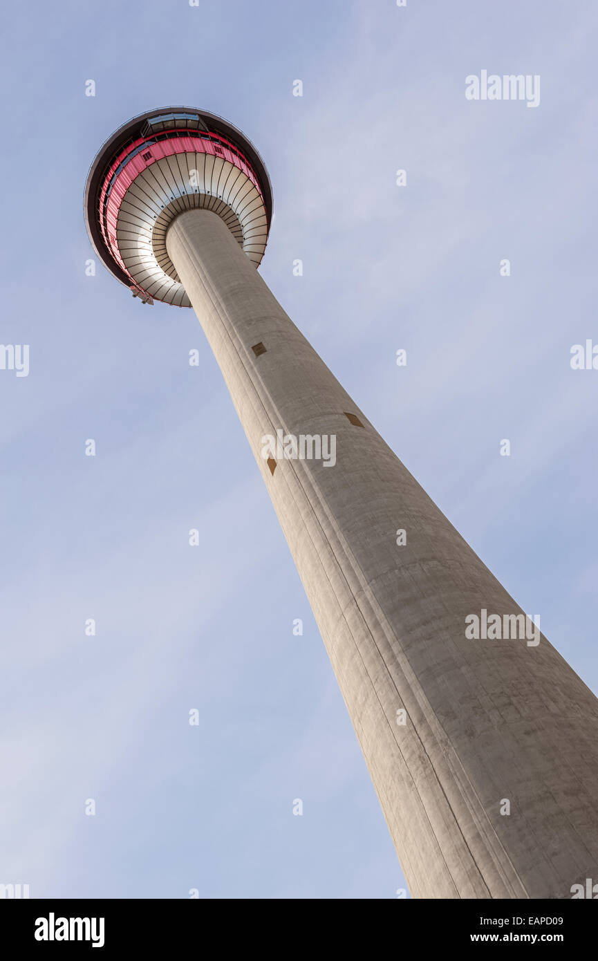 La Calgary Tower, Calgary, Alberta, Canada Foto Stock