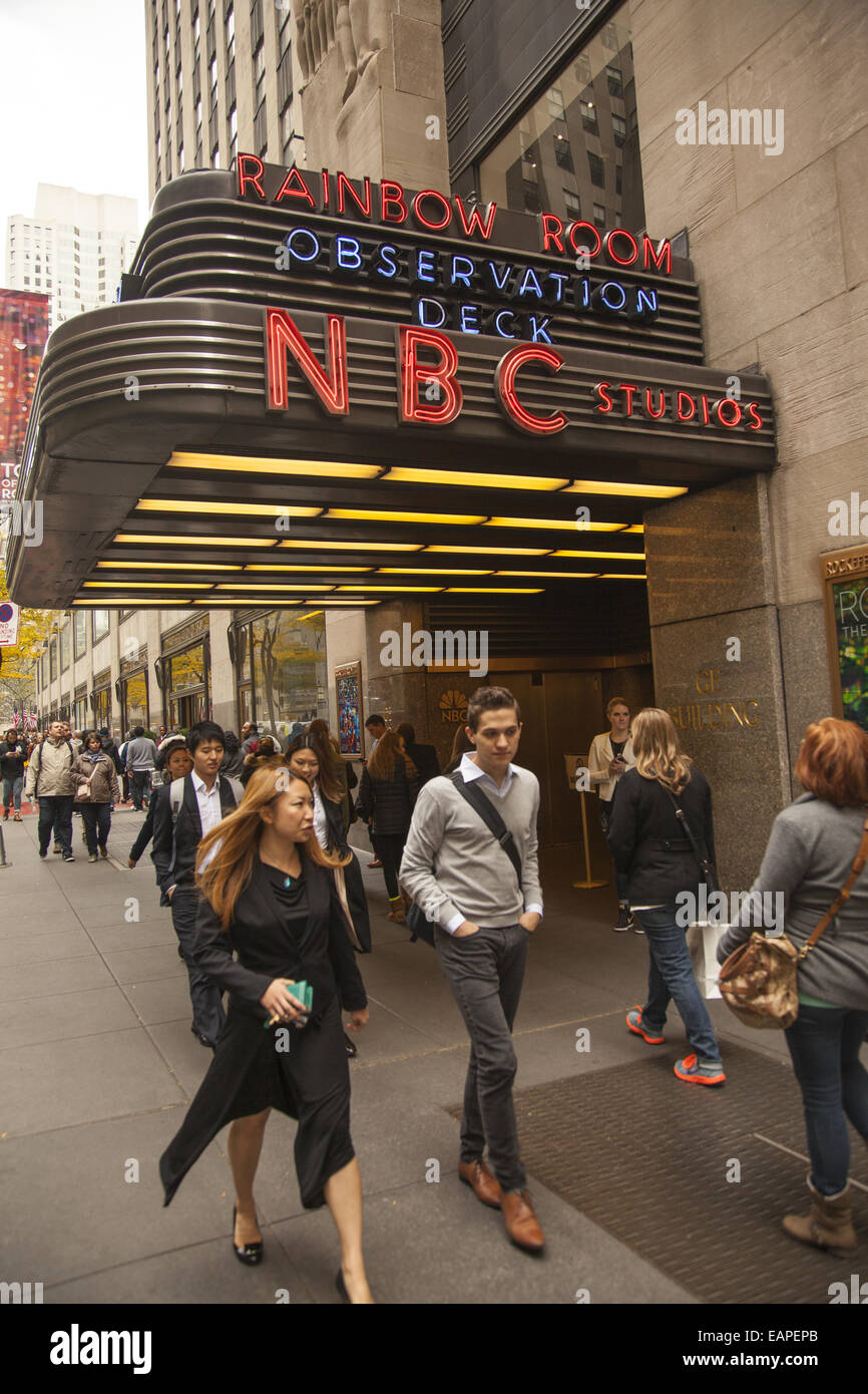 La NBC Studios & Top del Rock Observation Deck entrata su West 49th St. al Rockefeller Center di New York. Foto Stock