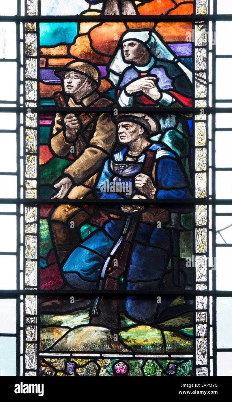 Prima Guerra Mondiale memorial finestra, cattedrale di Worcester, Regno Unito Foto Stock