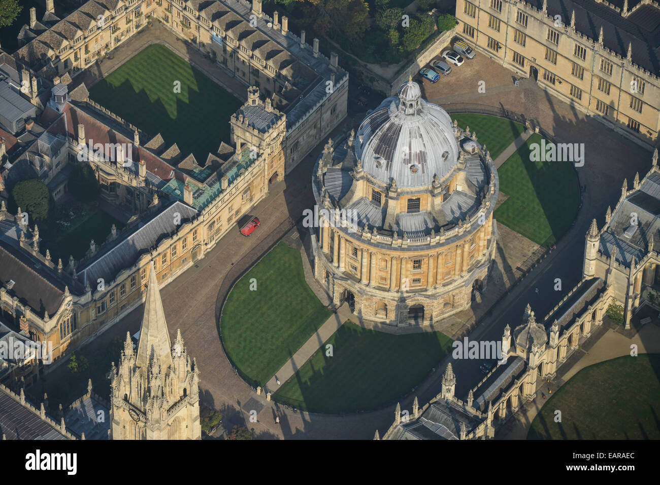 Una veduta aerea della Radcliffe Camera, una libreria dell'Università di Oxford Foto Stock