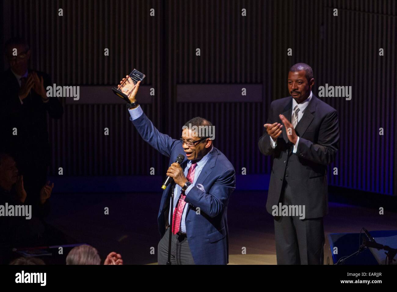 SFJAZZ 2014 di Gala in onore di Herbie Hancock il 2014 SFJAZZ di Gala del 16 maggio 2014 saranno dotati di prestazioni dal leggendario Herbie Hancock con la star-studded award-winning SFJAZZ collettivo, il premiato SFJAZZ High School All-Stars, e un AfterJ Foto Stock