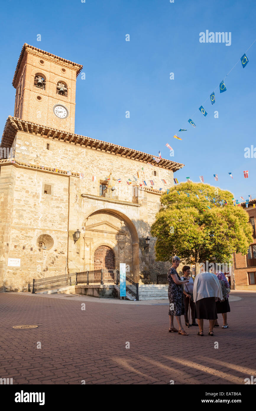 Chiesa di San Pedro in a Belorado villaggio nel modo di San Giacomo, Burgos, Spagna Foto Stock