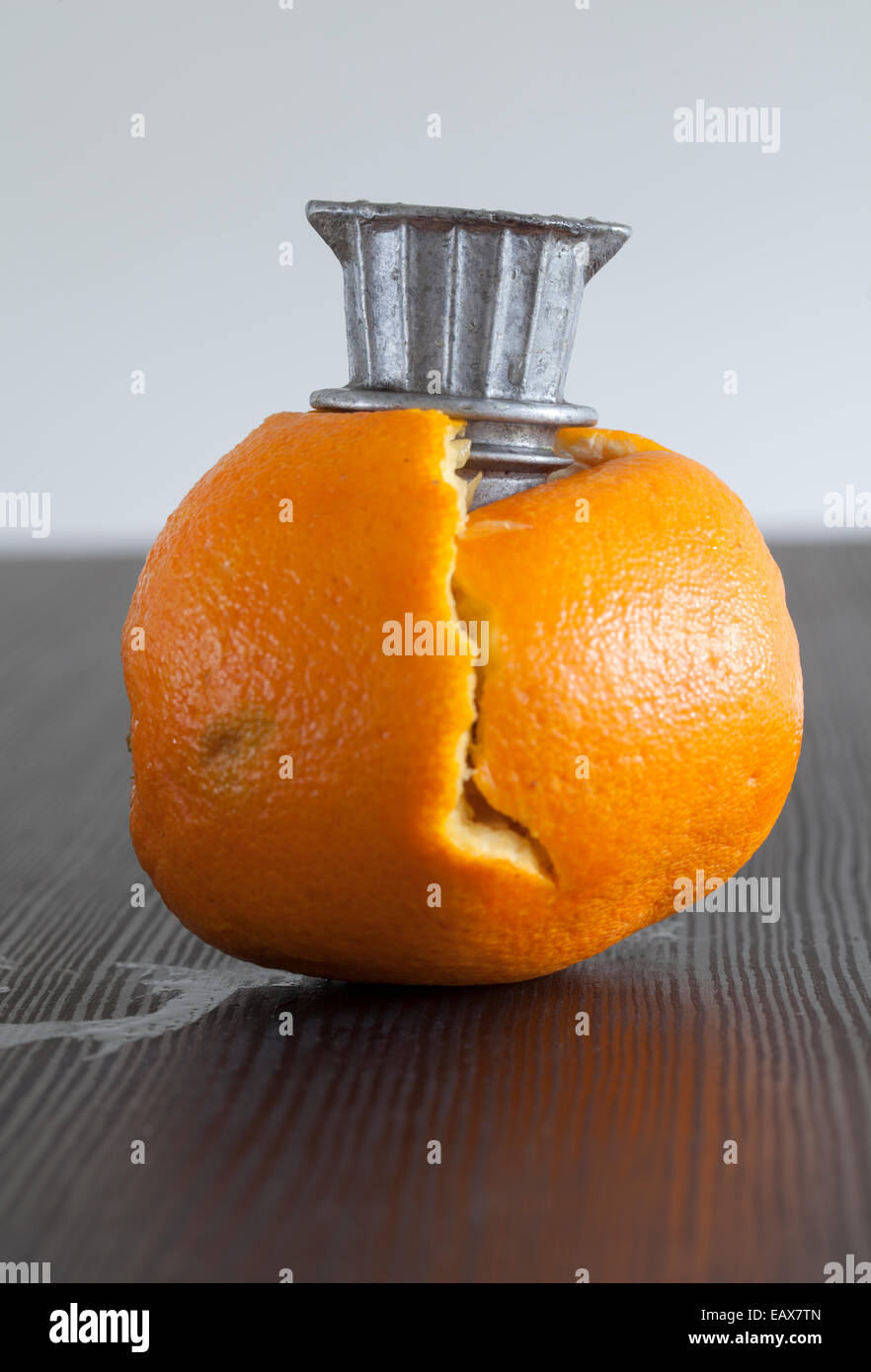 Arancione con frutta Vintage estrattore di succo Foto Stock