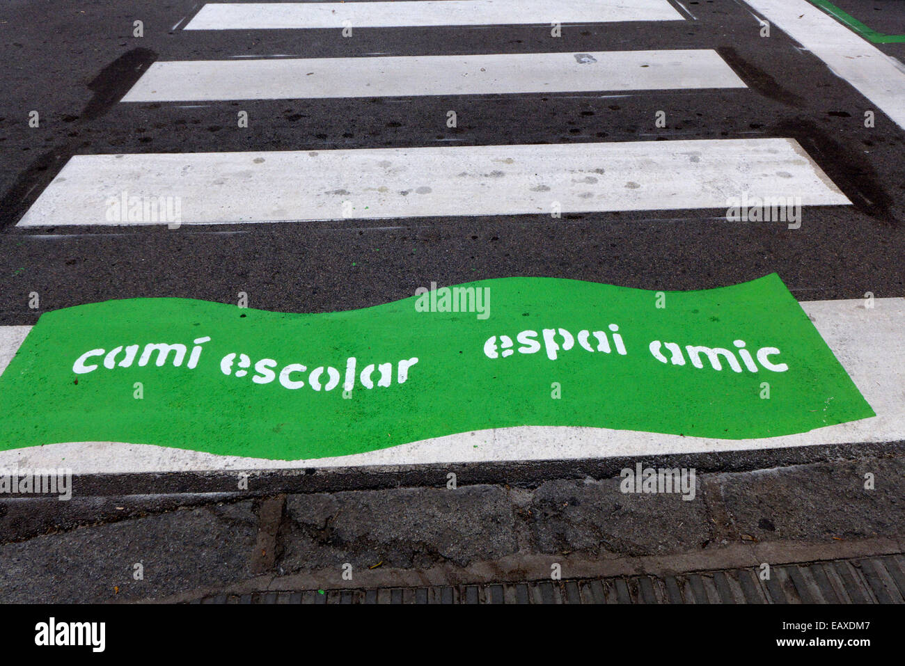 Spagna Catalogna Barcellona Zebra croce per ragazzi in età scolare Foto Stock