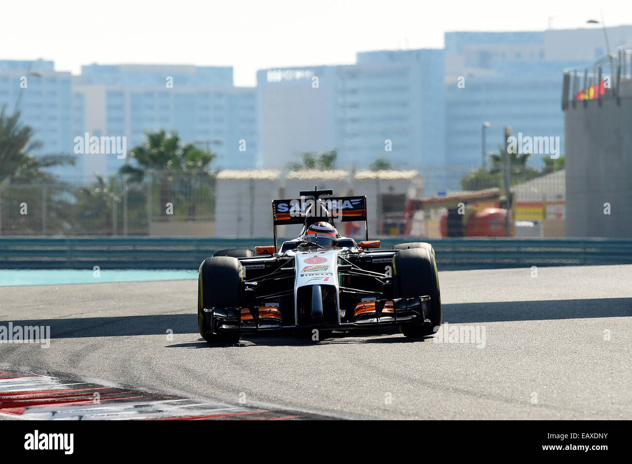 Abu Dhabi, negli Emirati Arabi Uniti. Xx Novembre, 2014. Niko Huelkenberg, Sahara Force India F1, Abu Dhabi Yas Marina Circuit VAE, 21.11.2014. Credito: dpa picture alliance/Alamy Live News Foto Stock