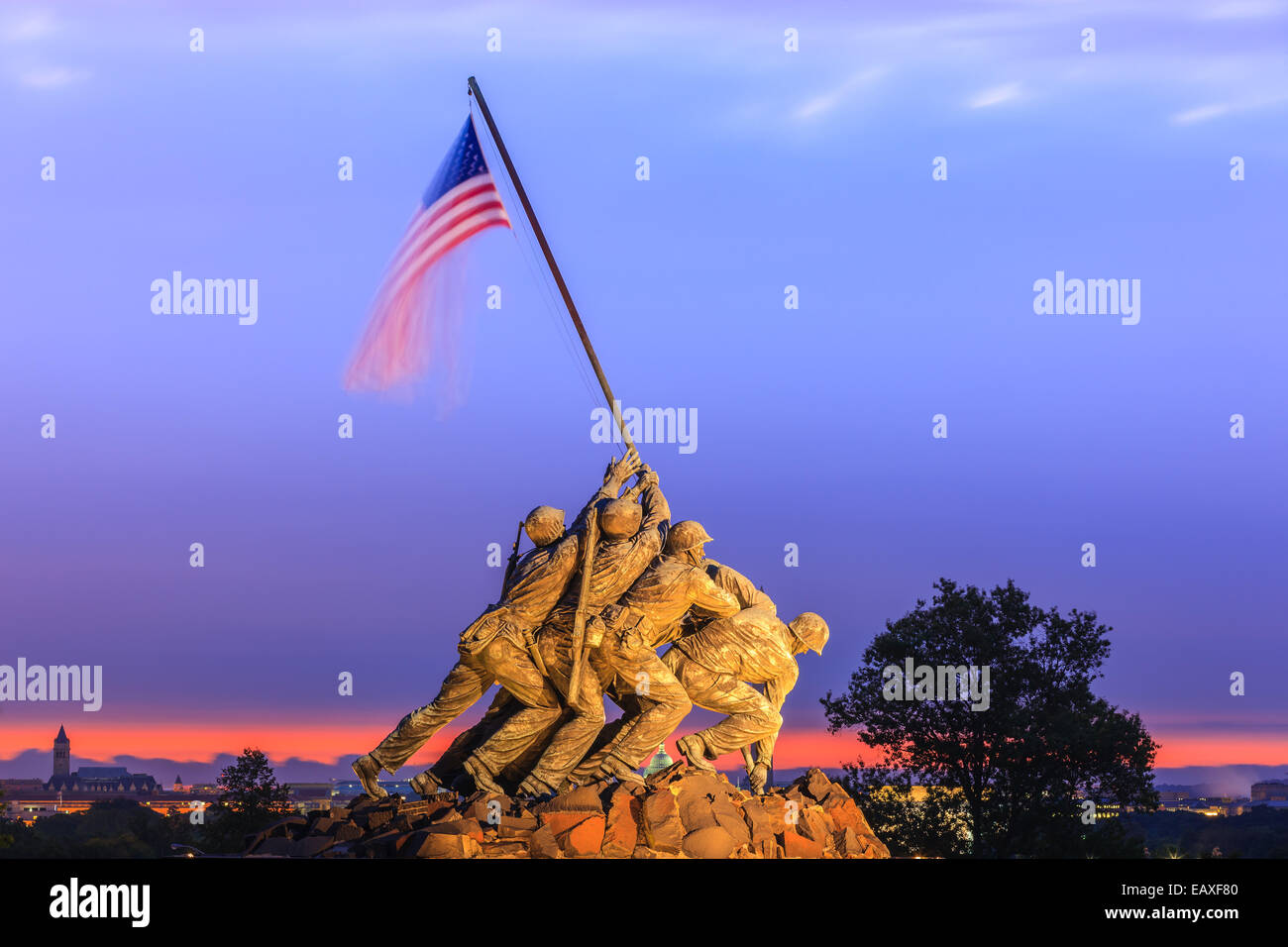 US Marine Corps War Memorial, noto anche come il Memorial Iwo-Jima ad Arlington, Virginia, Stati Uniti d'America. Foto Stock