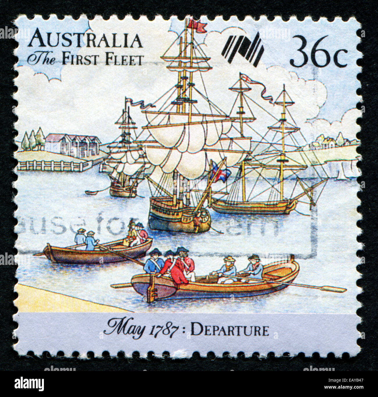 AUSTRALIA - circa 1987: un timbro stampato in Australia mostra persone in barca. La prima serie della flotta: Partenza: Maggio 1787 Foto Stock
