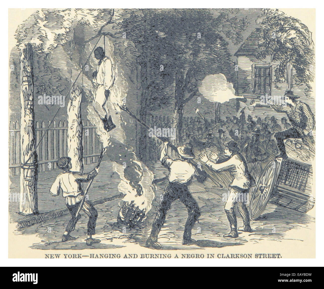 Un'illustrazione del 1882 tratta da *storia della guerra civile di Headley*, raffigurante il tragico e orribile evento di un'impiccagione pubblica e di un incendio a New York in Clarkson Street. Questo serve come un triste ricordo della violenza razziale nell'America post-guerra civile. Foto Stock