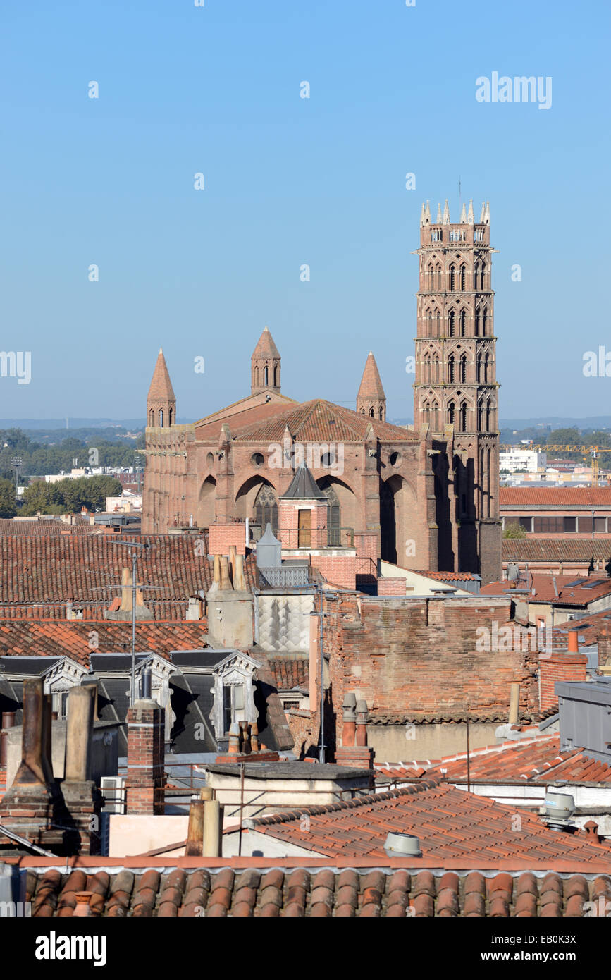 Vista sui tetti e la gotica Chiesa di giacobini (c13-14th) Toulouse Francia Foto Stock