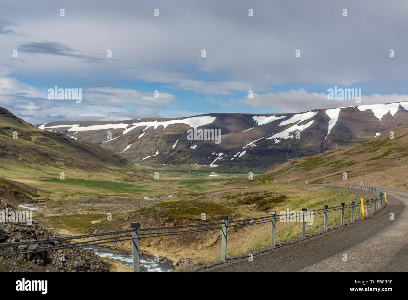 West Islanda, Westfjords, Flókalundur, su strada e il paesaggio sul modo di Látrabjarg Foto Stock