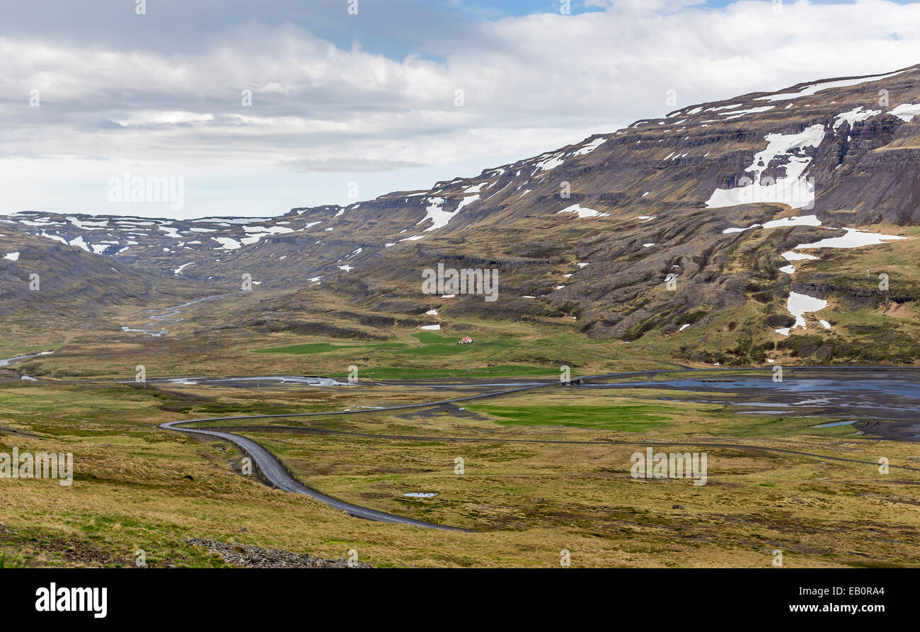 West Islanda, Westfjords, Flókalundur, su strada e il paesaggio sul modo di Látrabjarg Foto Stock