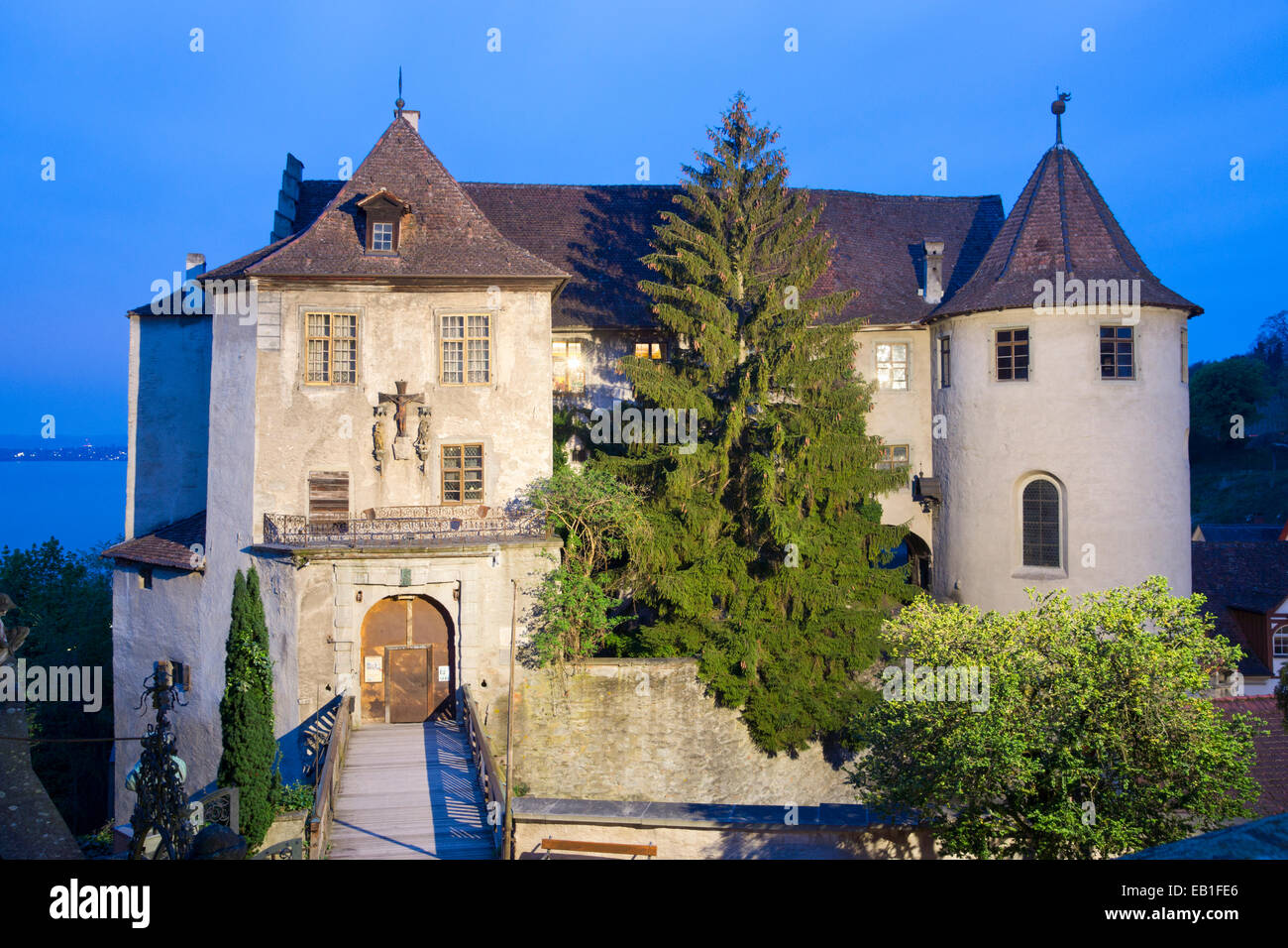 Burg Meersburg, antico castello, nella luce della sera, Meersburg, Lago di Costanza, Baden-Wuerttemberg, Germania, Europa Foto Stock