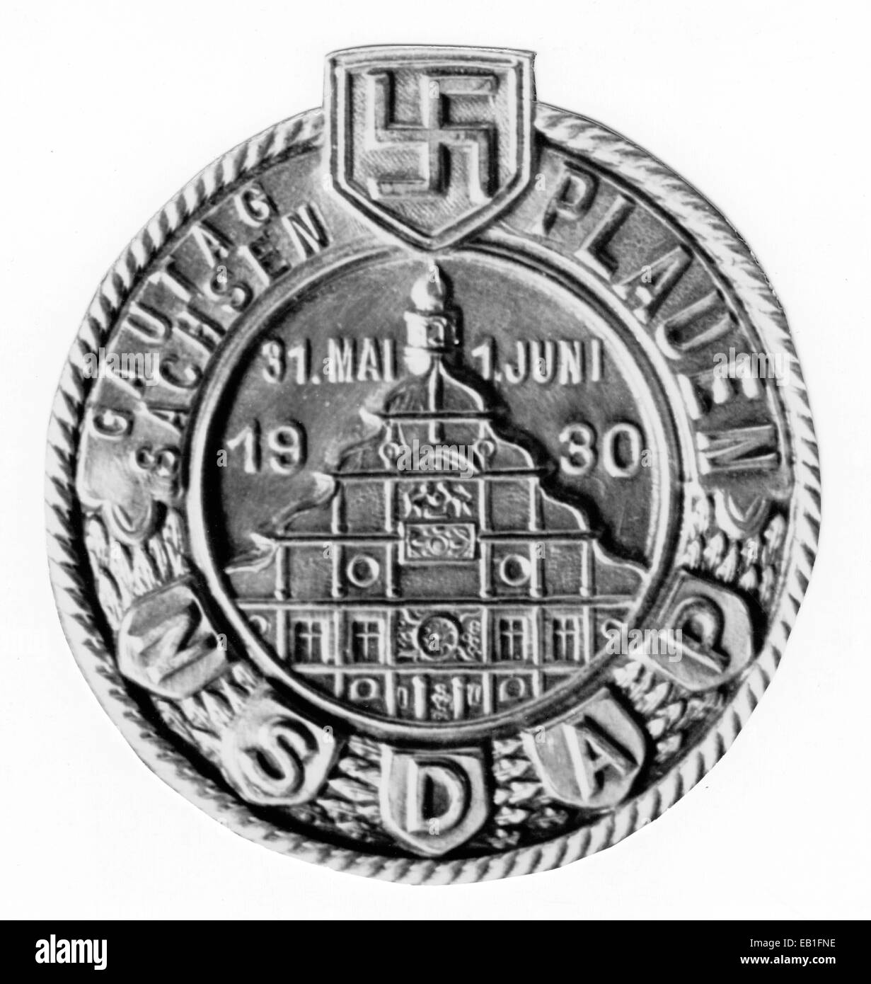 Un badge per il Gautag della Sassonia del NSDAP di Plauen (Germania), 31 maggio-01 giugno 1930. Fotoarchiv für Zeitgeschichtee - NESSUN SERVIZIO DI CABLAGGIO Foto Stock