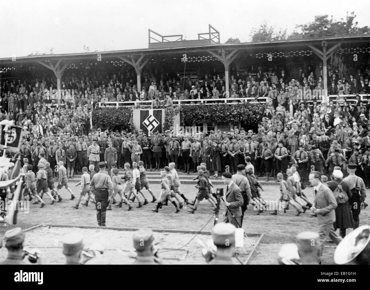 La prima giornata della Gioventù del Reich a Potsdam, Germania, 02 ottobre 1932. Fotoarchiv für Zeitgeschichtee - NESSUN SERVIZIO DI CABLAGGIO Foto Stock