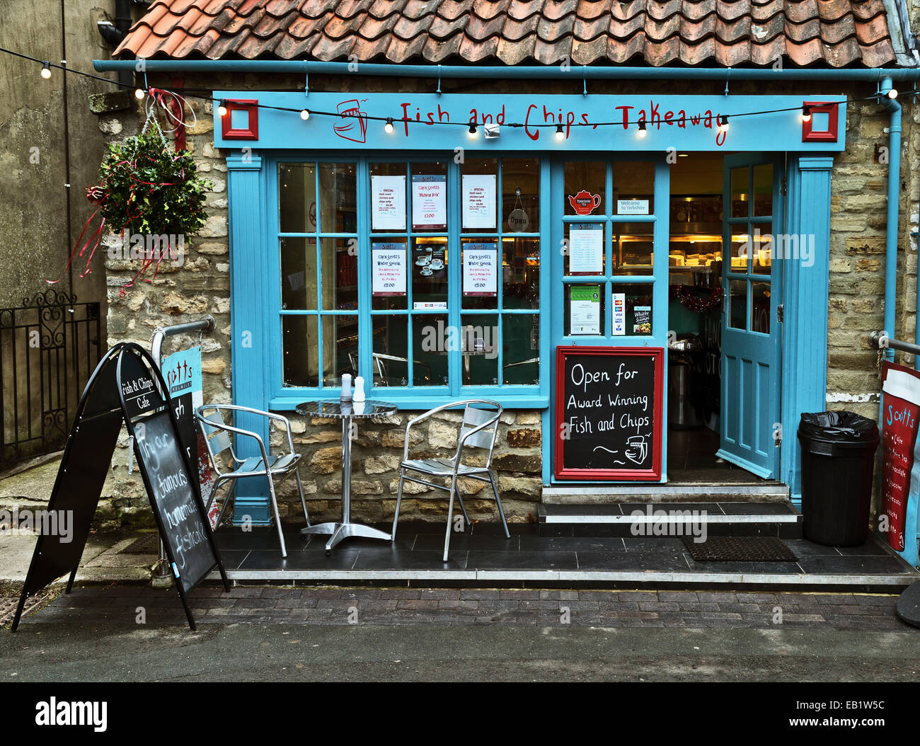 Pesce e patatine shop, Helmsley, nello Yorkshire, nell'Inghilterra del Nord, Regno Unito Foto Stock