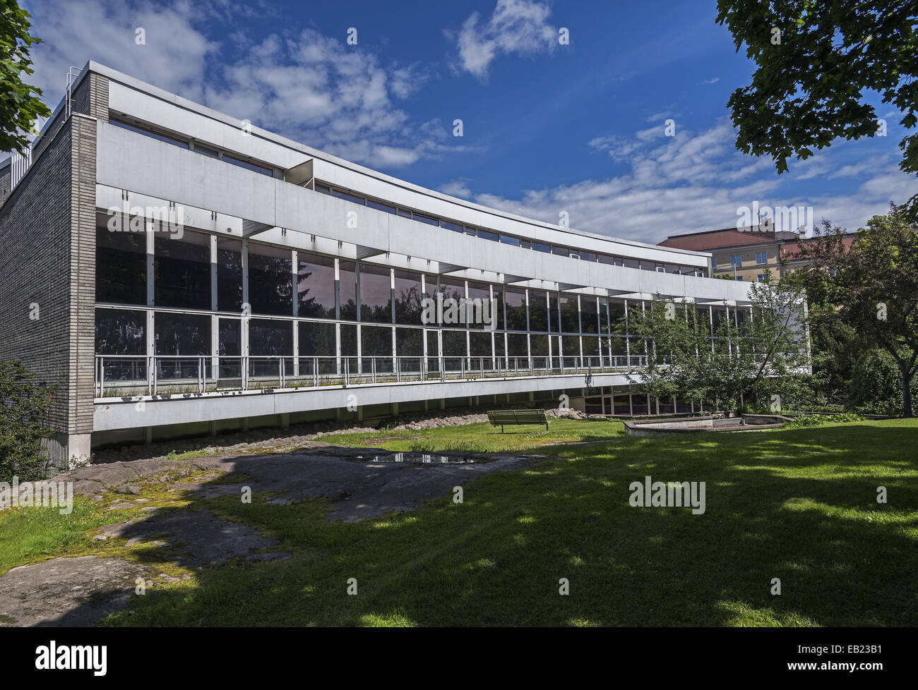 Libreria di Töölö entro Topelius park a Helsinki in Finlandia Foto Stock