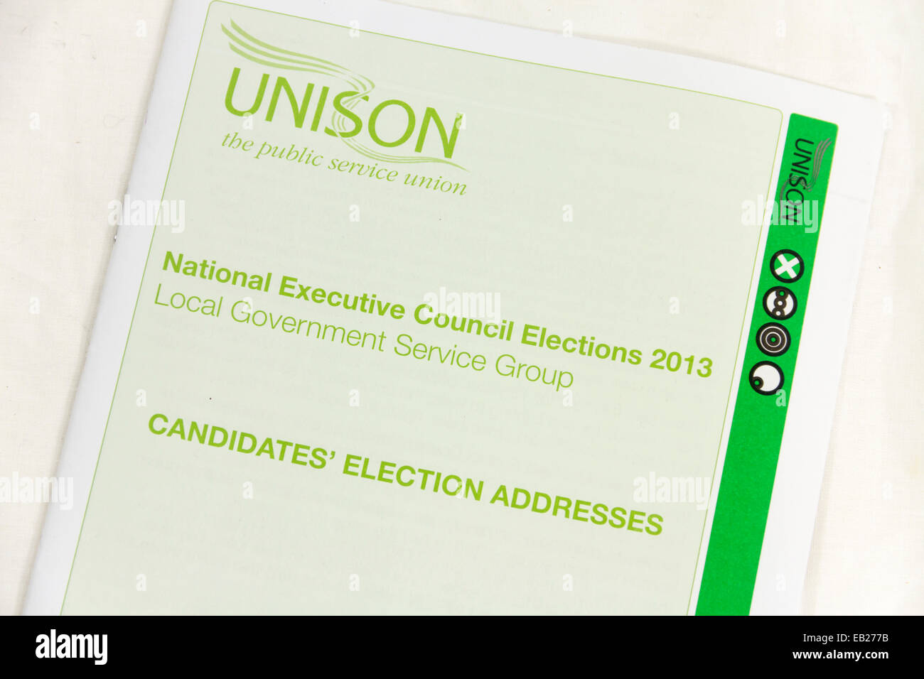 Candidato la elezione di indirizzi forniti con le schede di voto per l'unisono NW regione esecutivo nazionale alle elezioni del Consiglio 2013. Foto Stock